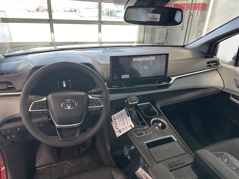 toyota Sienna 2025 - 17
