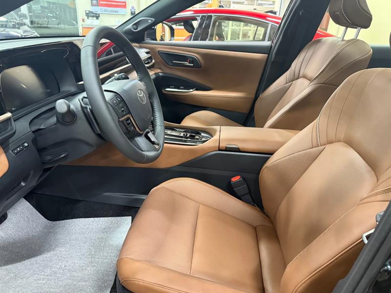 toyota Crown Signia 2025 - 15