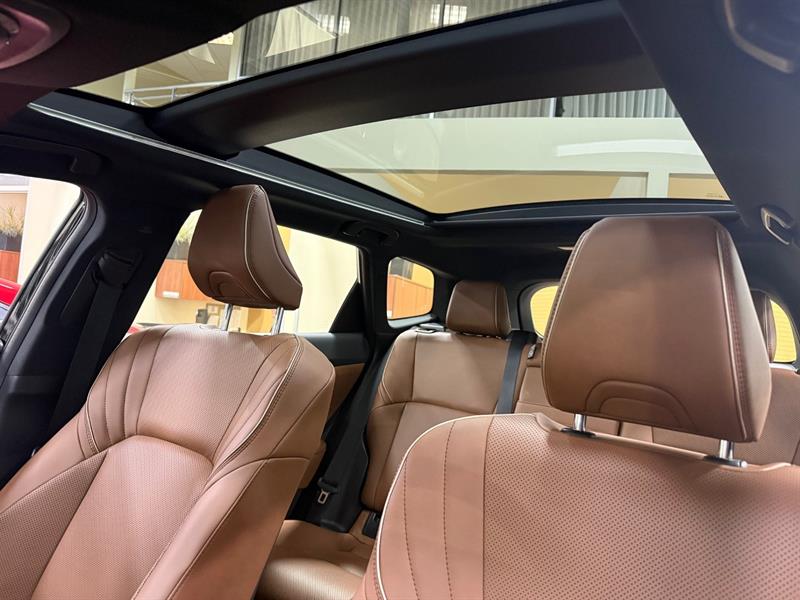 toyota Crown Signia 2025 - 16