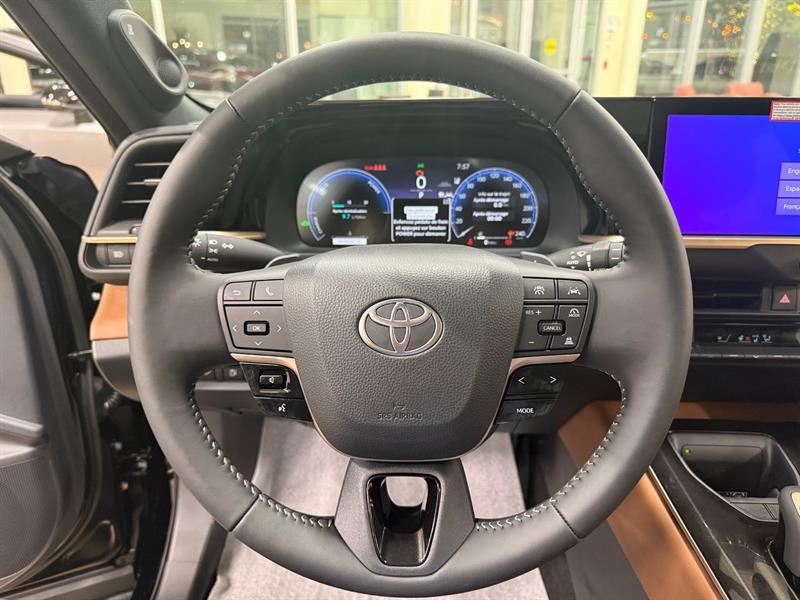 toyota Crown Signia 2025 - 22