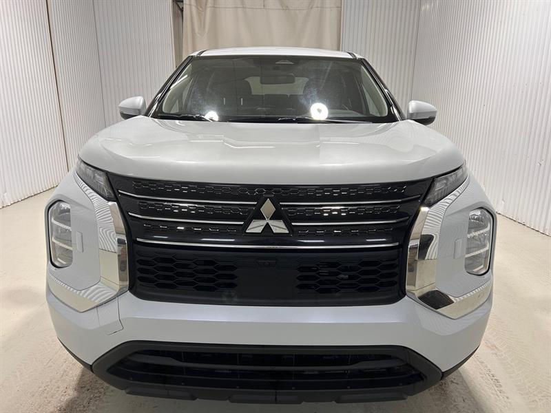 mitsubishi Outlander PHEV 2023 - 2