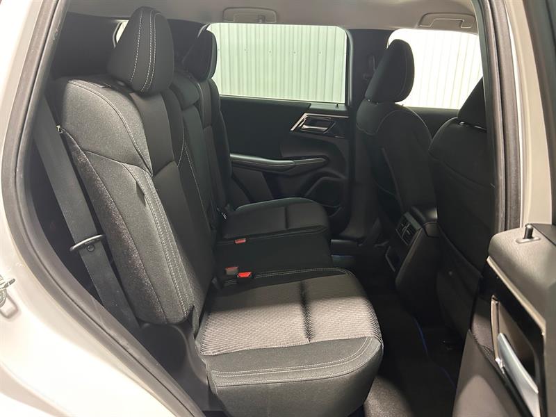 mitsubishi Outlander PHEV 2023 - 17