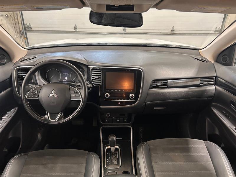 mitsubishi Outlander 2020 - 14