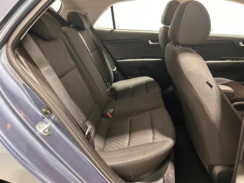 kia Rio 5-door 2023 - 17