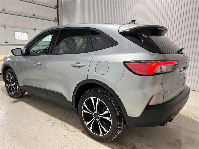 ford Escape 2022 - 11
