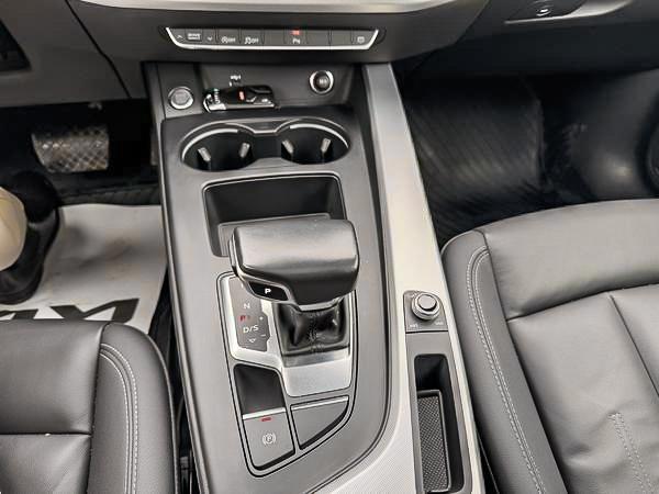 audi berline A4 2023 - 26