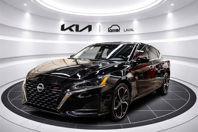 2023 Nissan Altima - Image 3