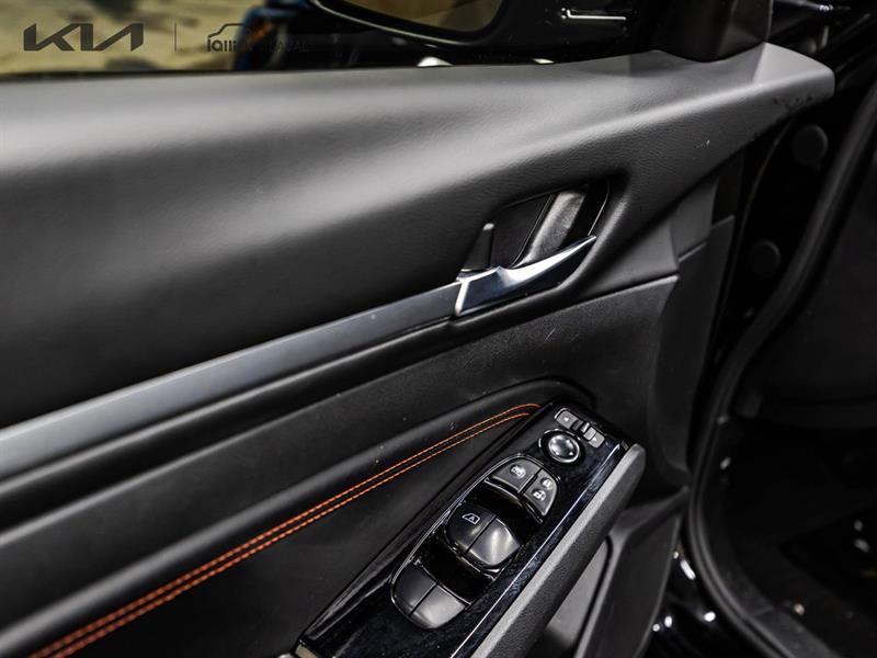 2023 Nissan Altima - Image 12