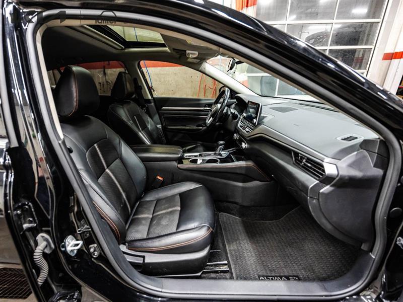 2023 Nissan Altima - Image 18