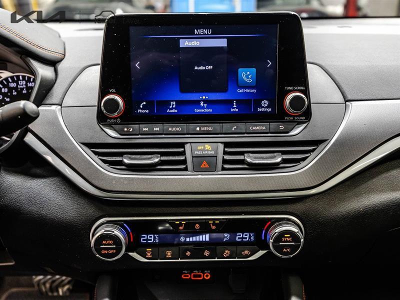 2023 Nissan Altima - Image 25