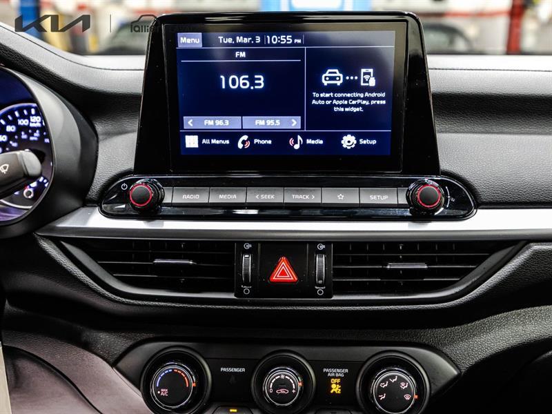 2024 Kia Forte - Image 23