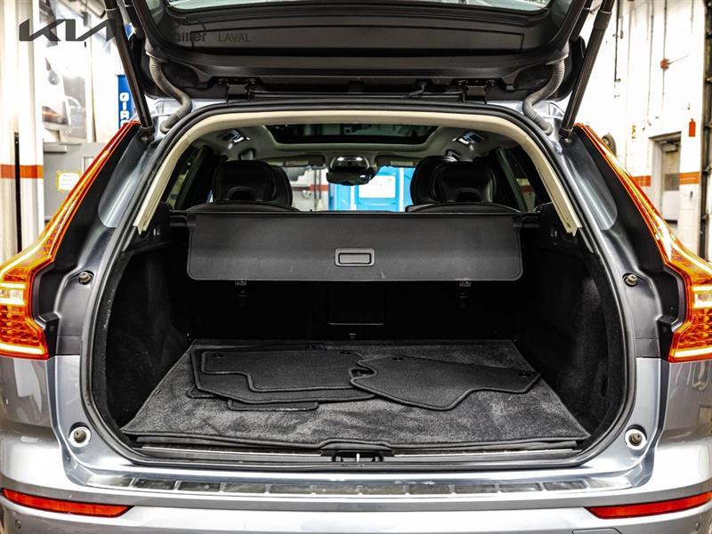 2021 Volvo XC60 - Image 16