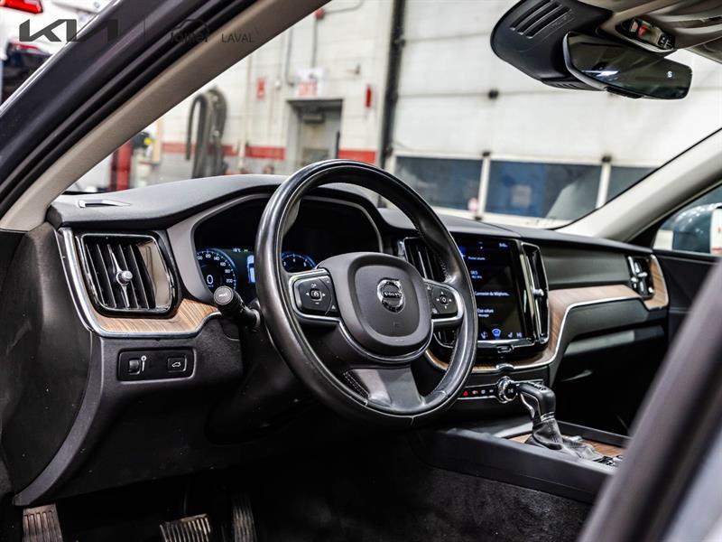 2021 Volvo XC60 - Image 21