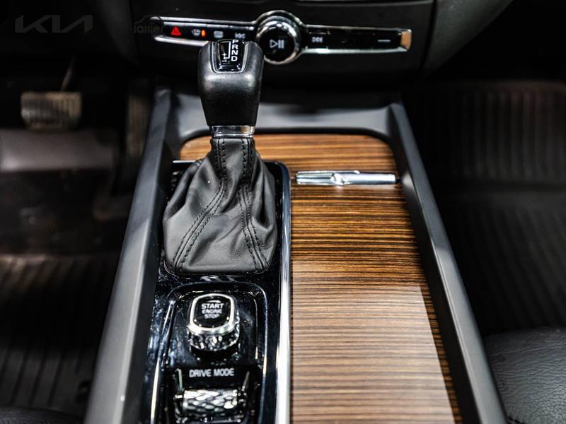 2021 Volvo XC60 - Image 26