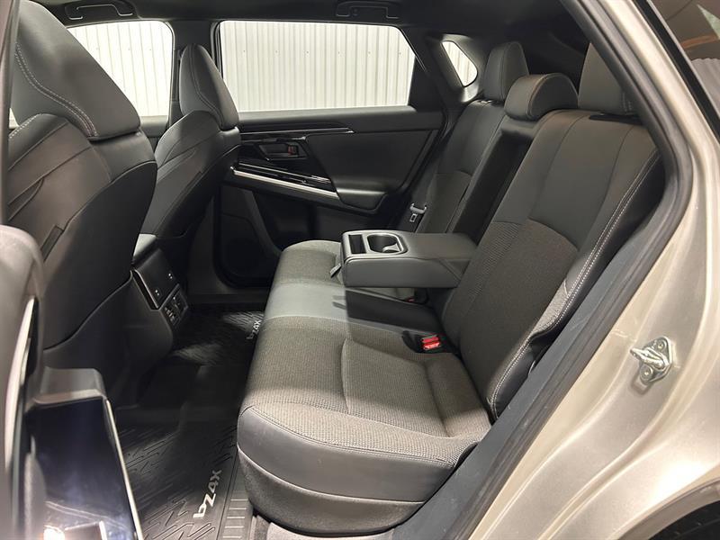 2024 Toyota BZ4X - Image 17