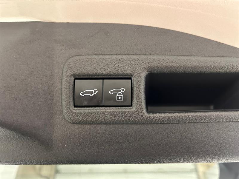 2024 Toyota BZ4X - Image 19