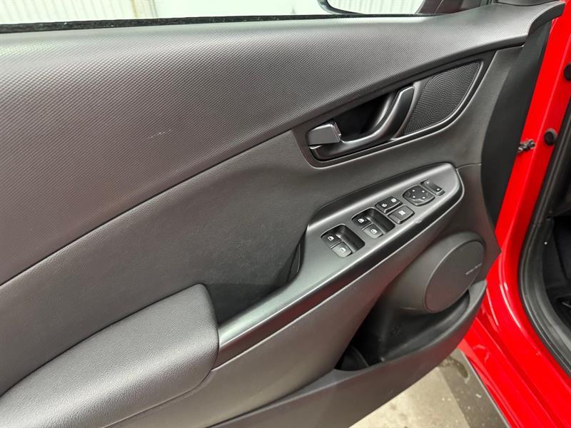 2022 Hyundai Kona - Image 8