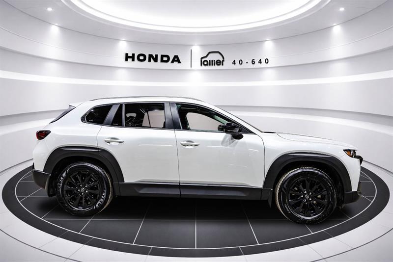 2024 Mazda CX-50 - Image 8