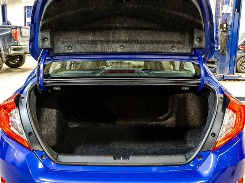 2019 Honda Civic - Image 16