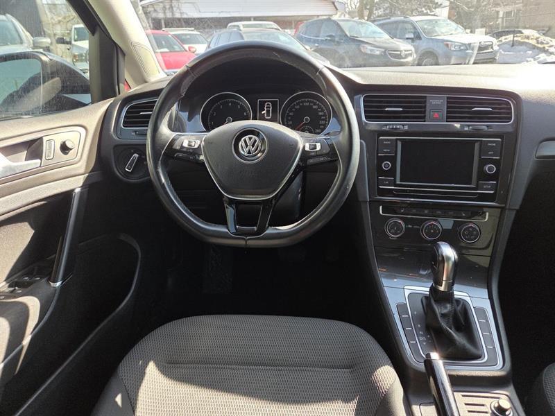 2019 Volkswagen Golf - Image 14