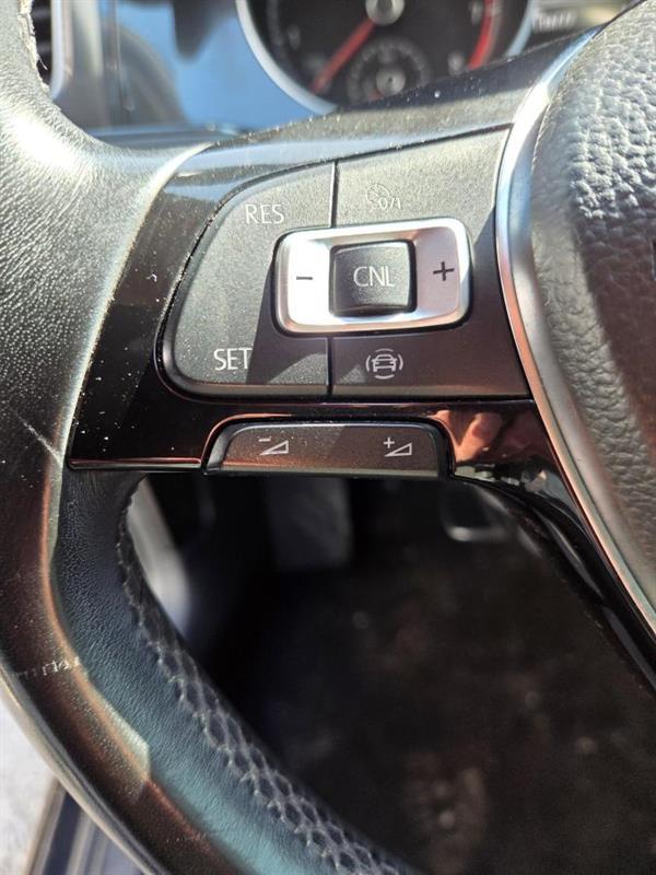 2019 Volkswagen Golf - Image 18