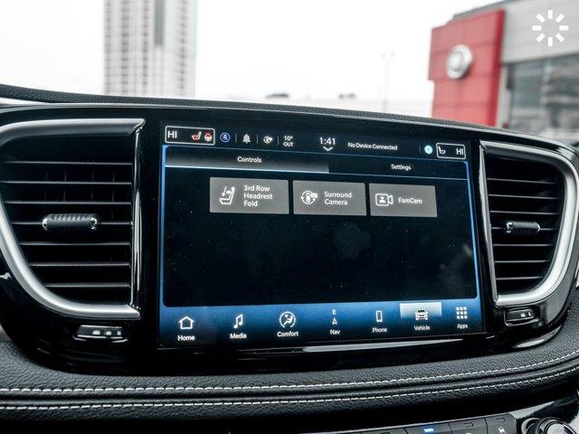 chrysler Pacifica 2024 - 31