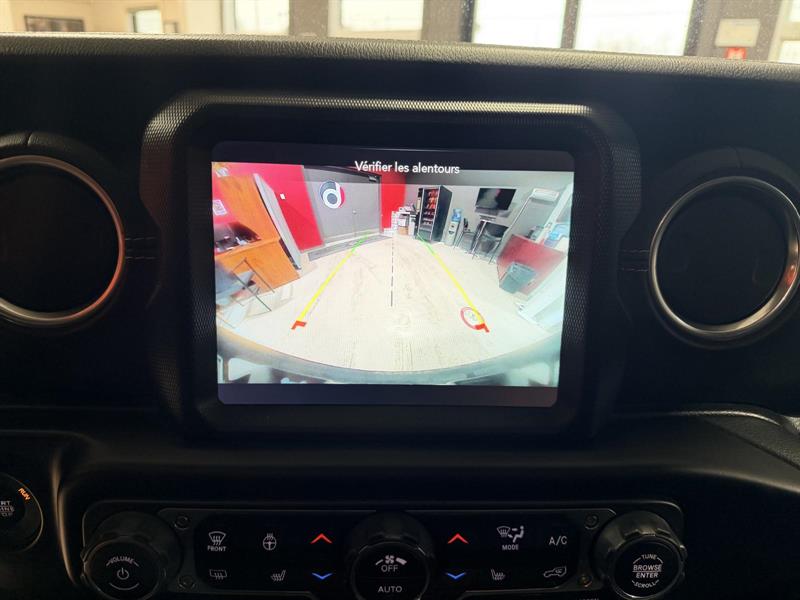 jeep Wrangler 2021 - 24
