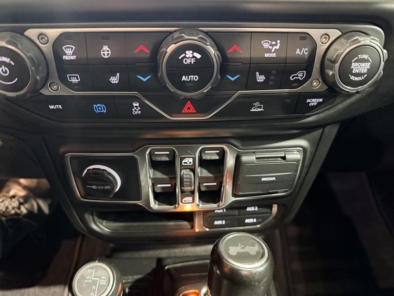 jeep Wrangler 2021 - 25