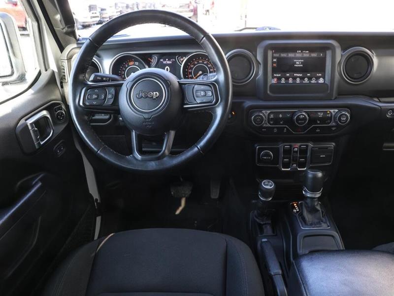 jeep Wrangler 4 Door 2023 - 9