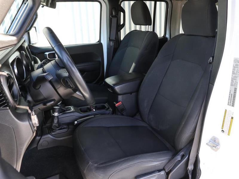 jeep Wrangler 4 Door 2023 - 18