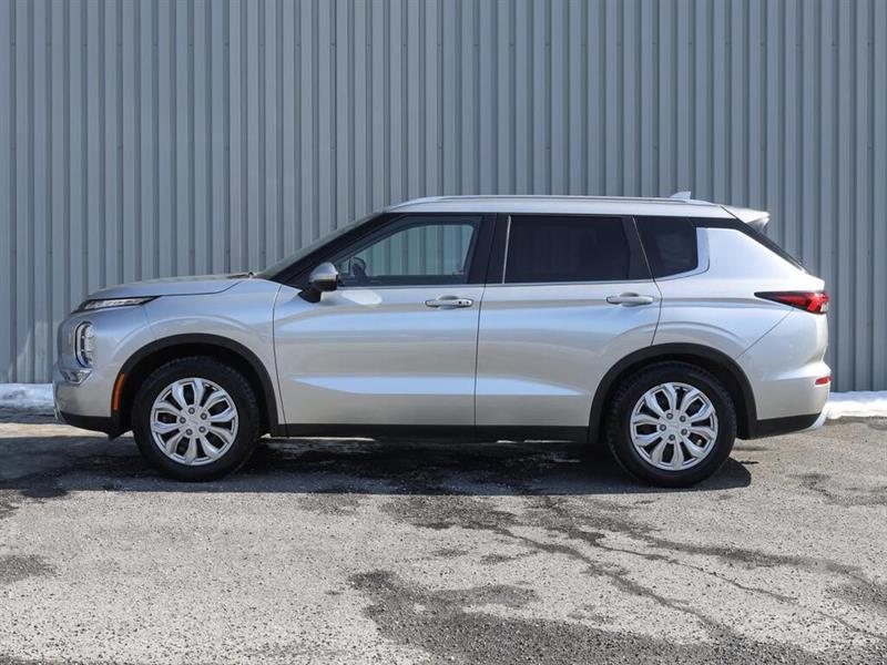 mitsubishi Outlander 2022 - 5