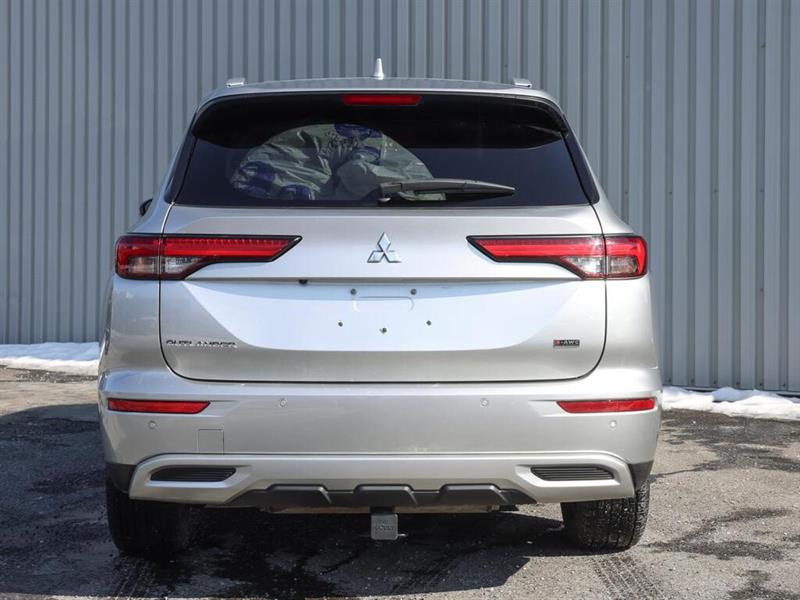 mitsubishi Outlander 2022 - 7