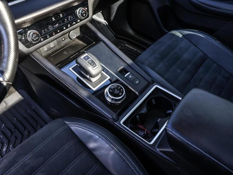 mitsubishi Outlander 2022 - 30