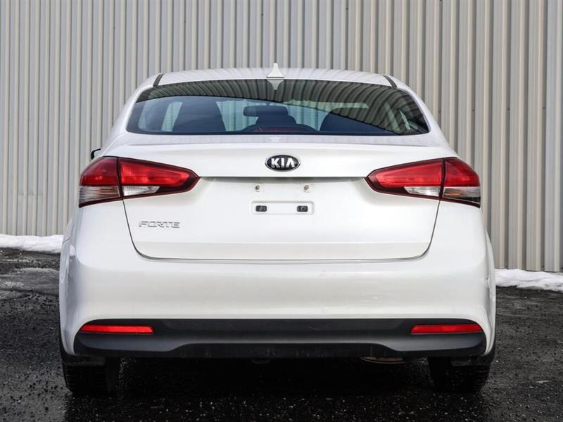 kia Forte 2017 - 8