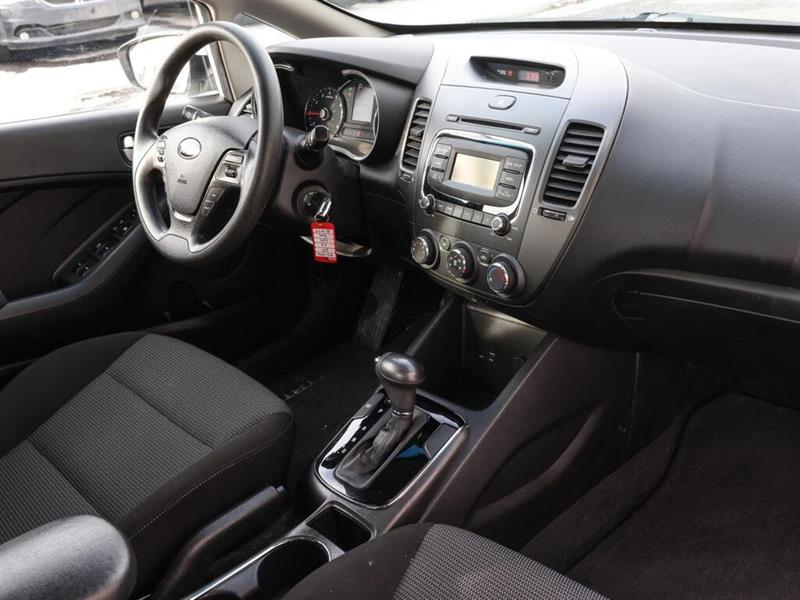kia Forte 2017 - 10