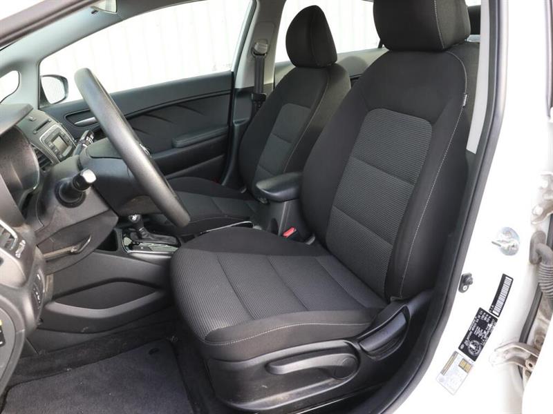 kia Forte 2017 - 11