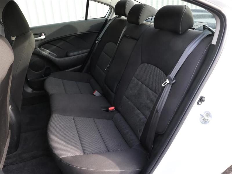 kia Forte 2017 - 13