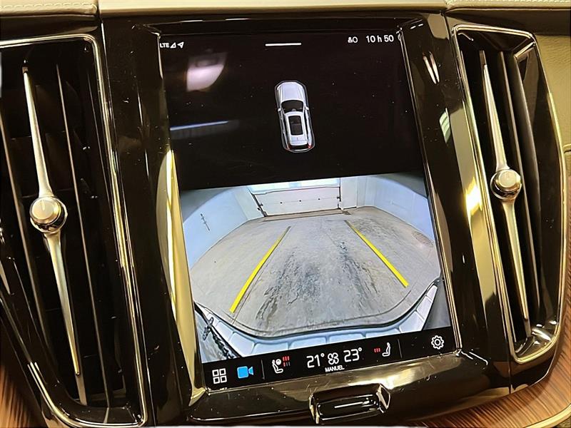 volvo XC60 2022 - 18
