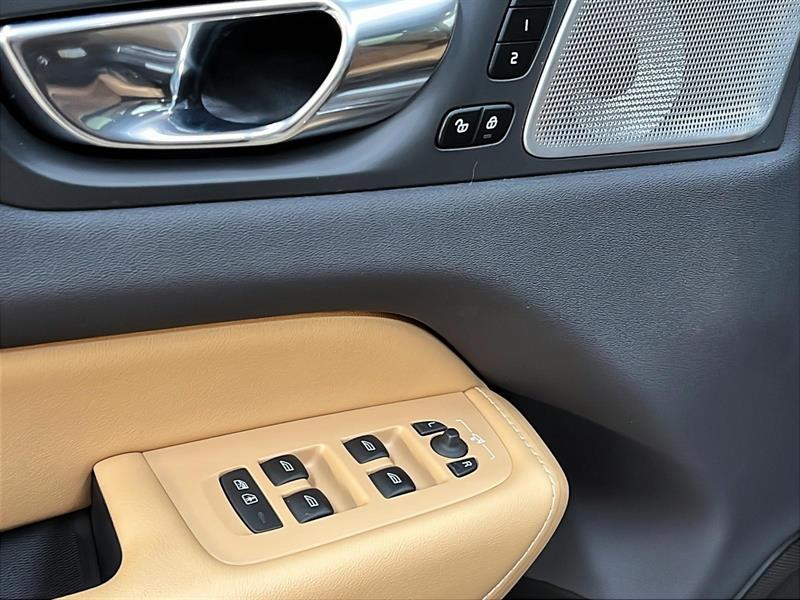 volvo XC60 2022 - 24