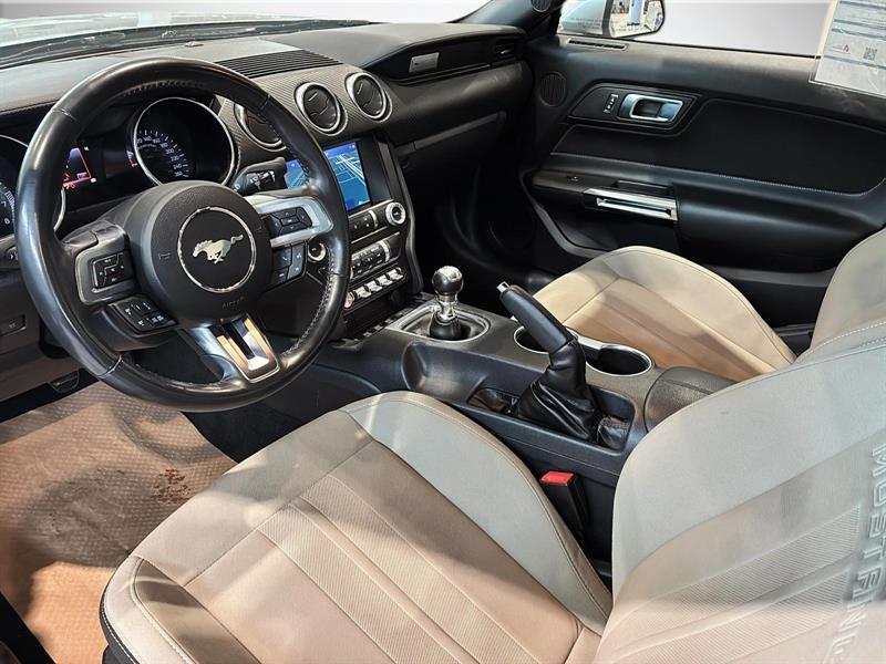 ford Mustang 2022 - 8