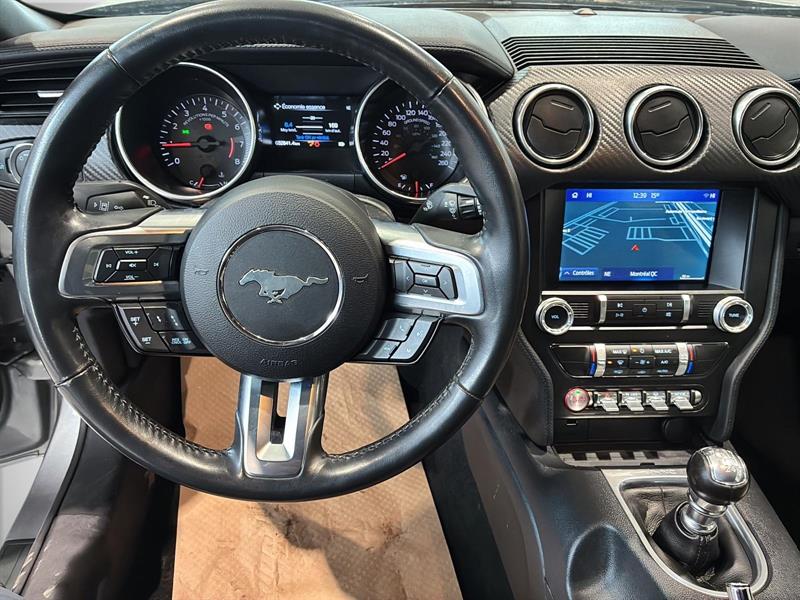 ford Mustang 2022 - 12