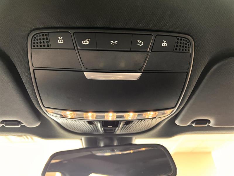 mercedes-benz GLC 2018 - 25