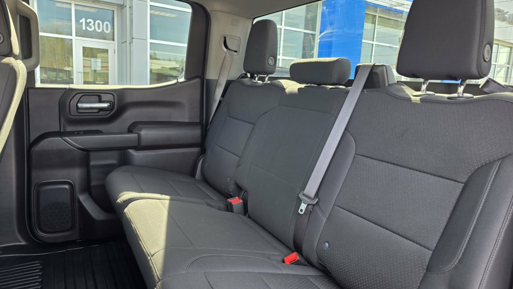 chevrolet Silverado 1500 2024 - 15