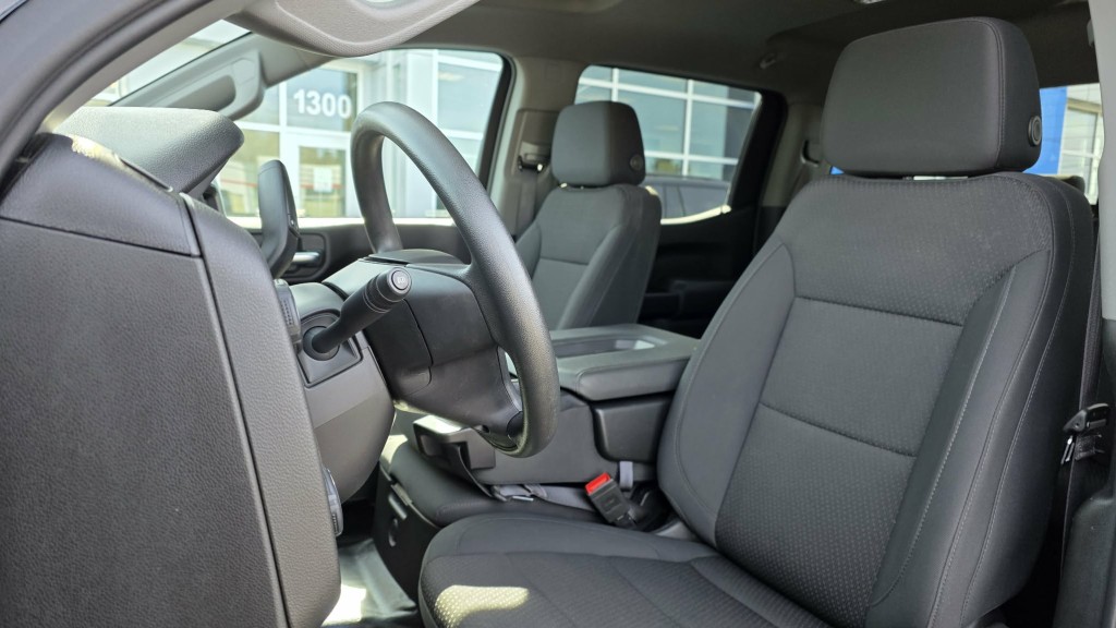 chevrolet Silverado 1500 2024 - 16