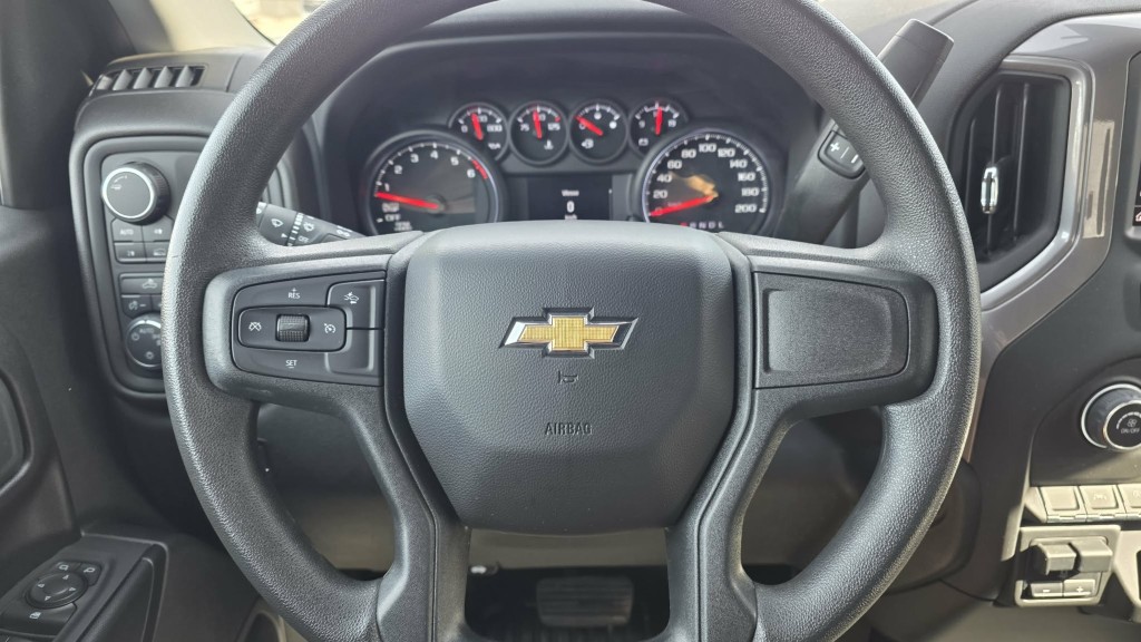 chevrolet Silverado 1500 2024 - 22