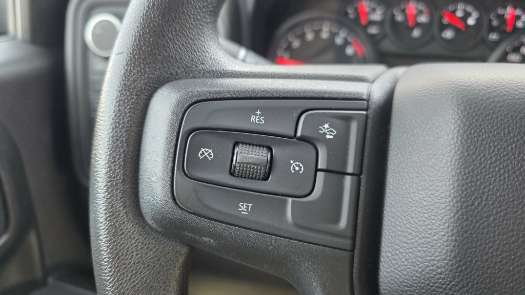 chevrolet Silverado 1500 2024 - 24