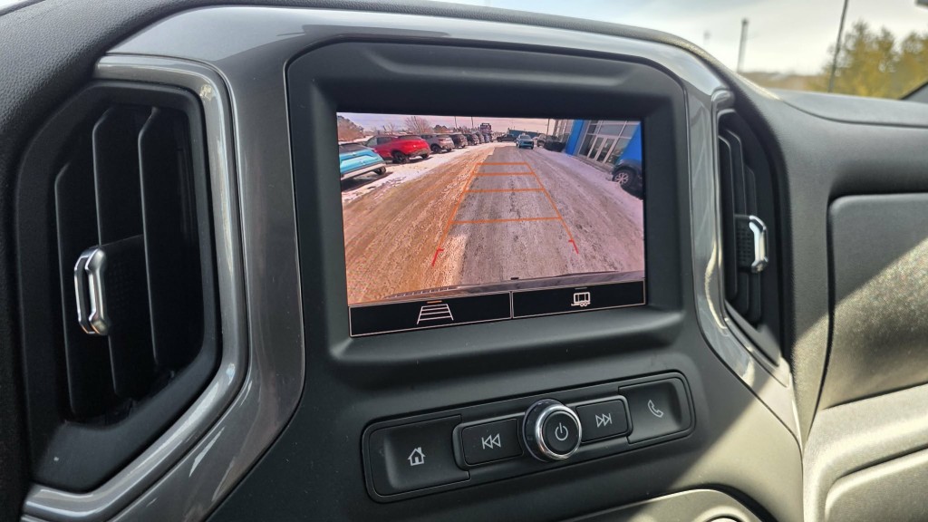 chevrolet Silverado 1500 2024 - 28