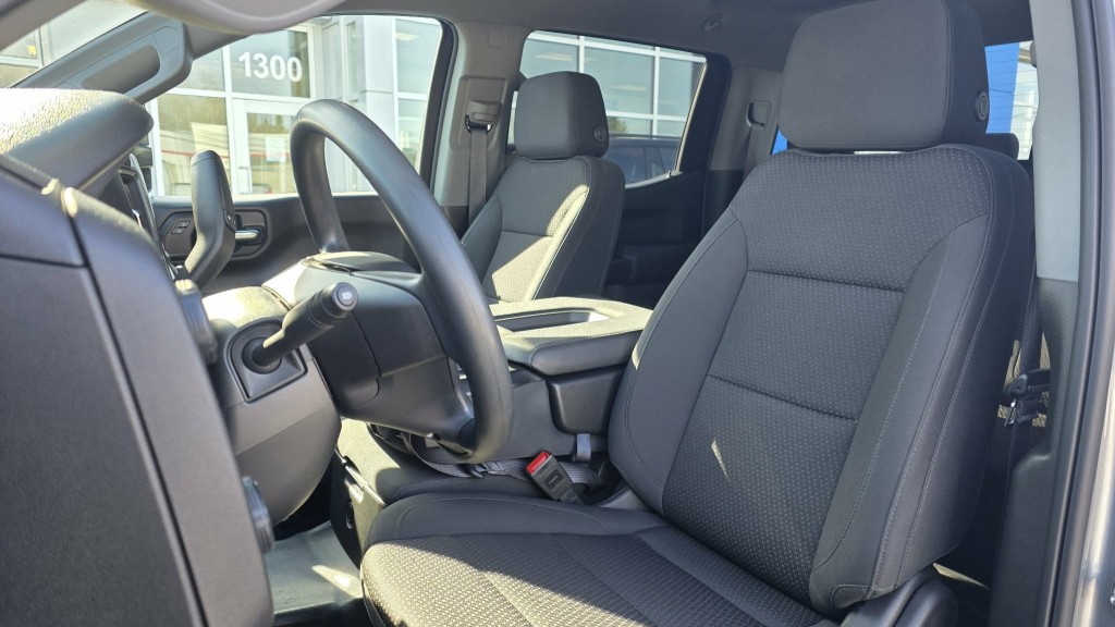 chevrolet Silverado 1500 2024 - 18