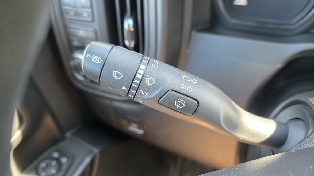 chevrolet Silverado 1500 2024 - 25