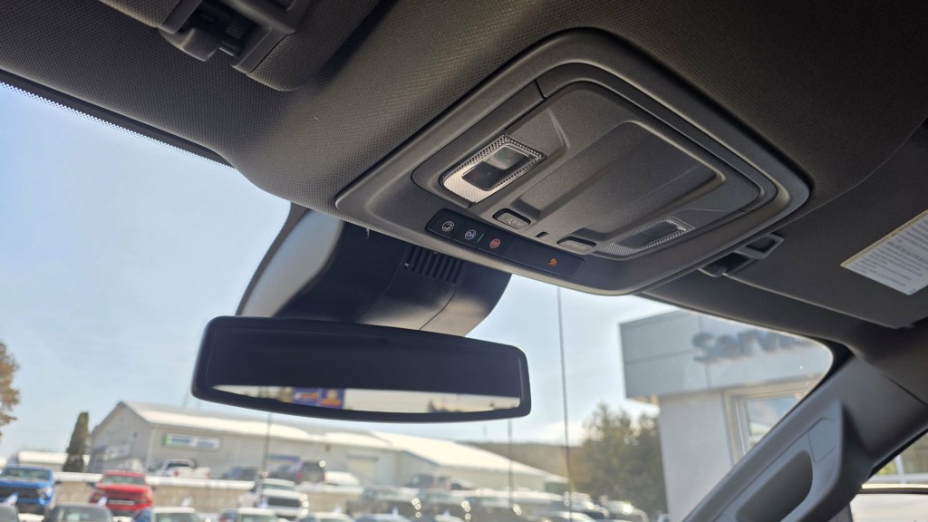 chevrolet Silverado 1500 2024 - 31